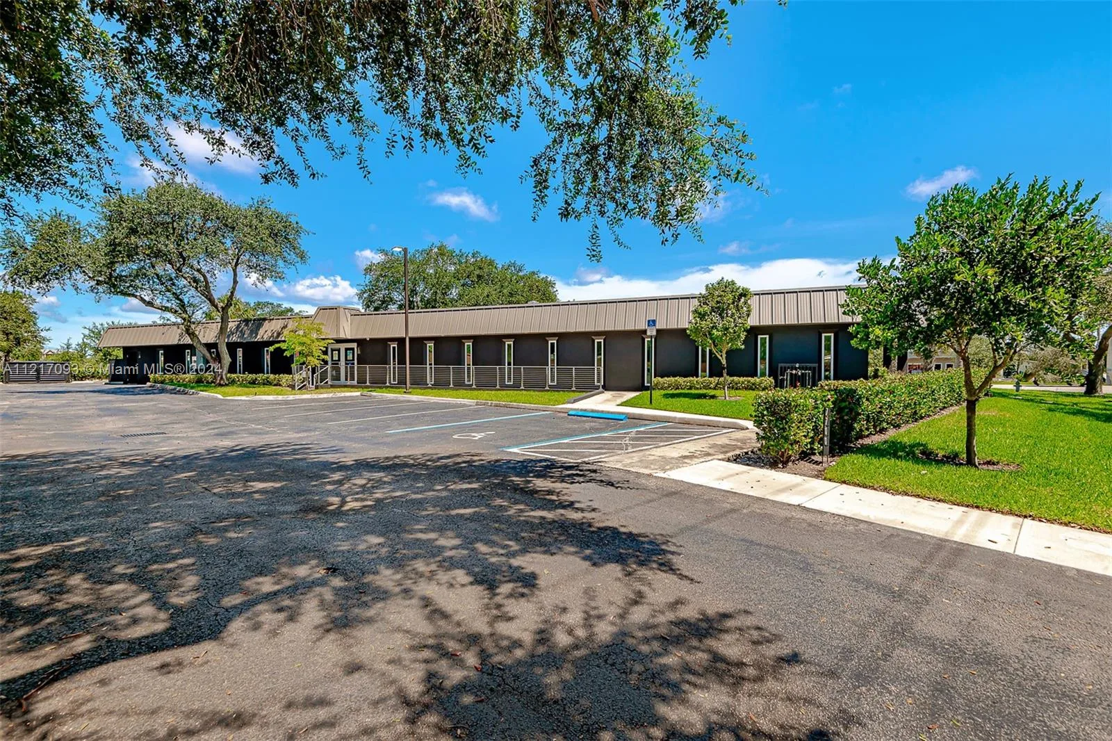 7700 Davie Road Ext, Hollywood, FL 33024