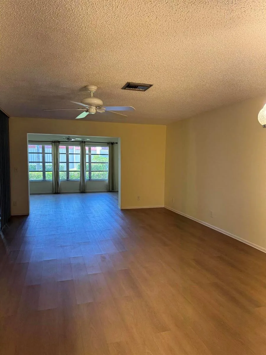 5800 FERNLEY Drive W # 17, West Palm Beach, FL 33415 photo 8