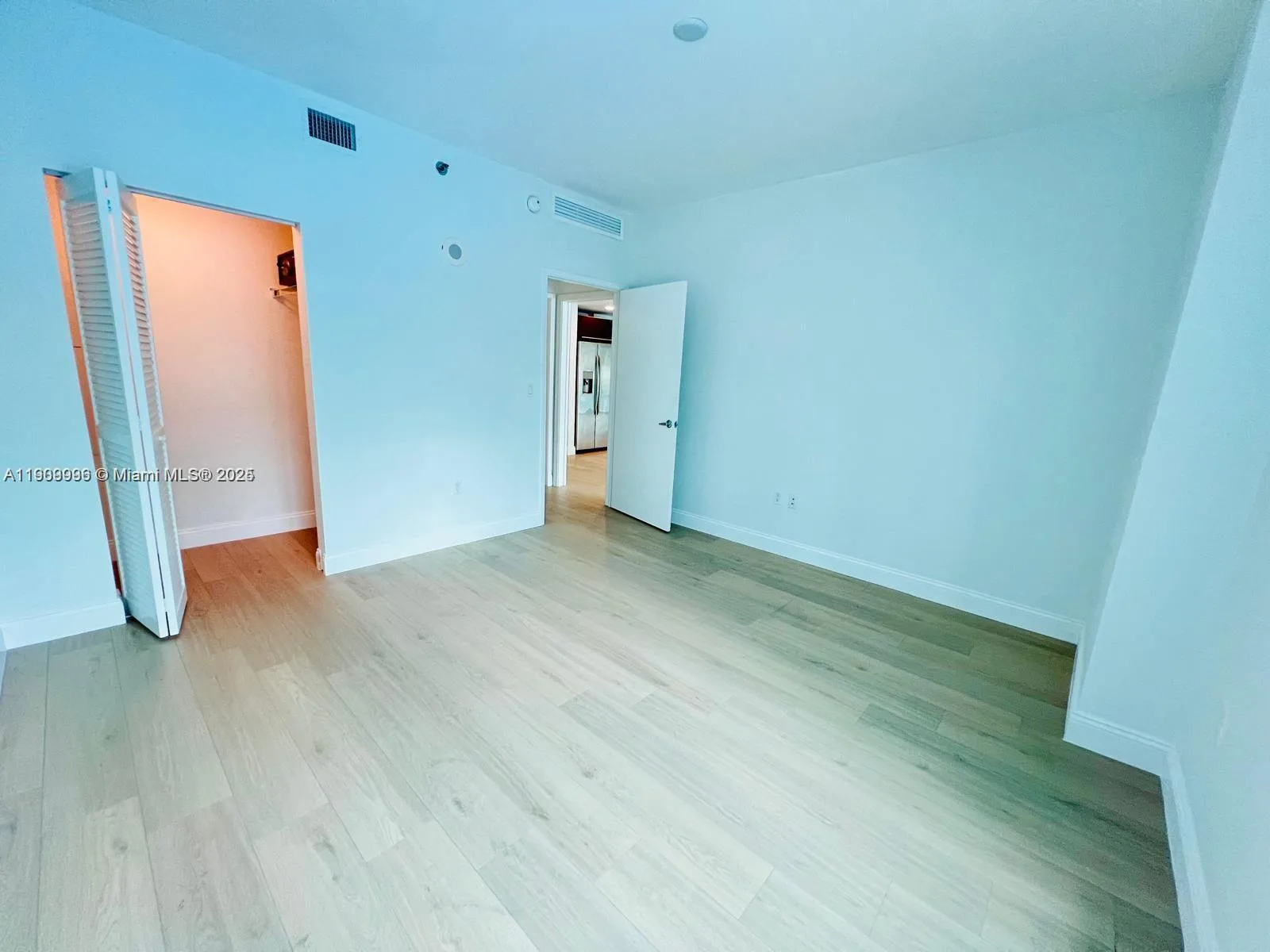 950 S Brickell Bay # 1109, Miami, FL 33131 photo 7