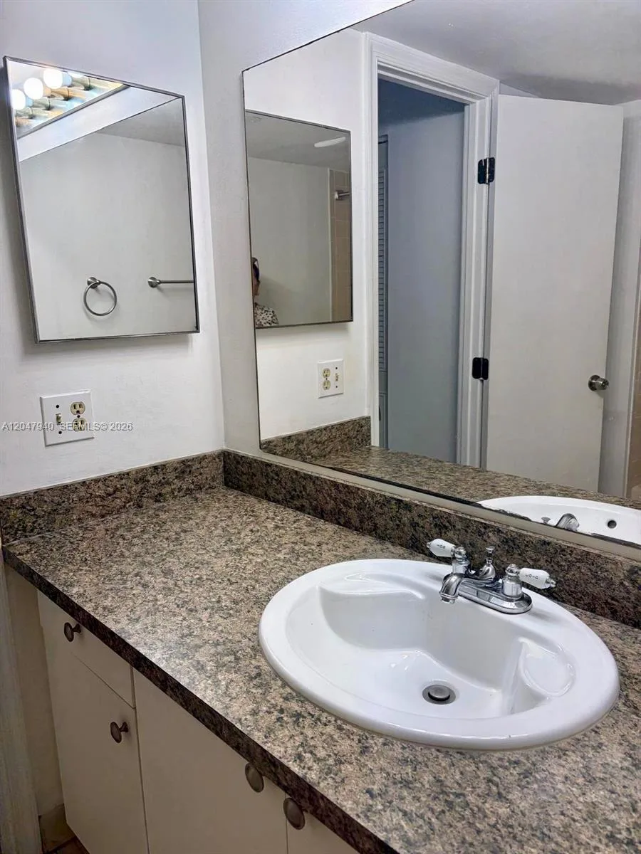 100 NW 76th Ave # 102-2, Plantation, FL 33324 photo 9