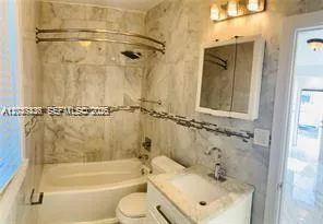 1079 NW 112th Ter, Miami, FL 33168 photo 12
