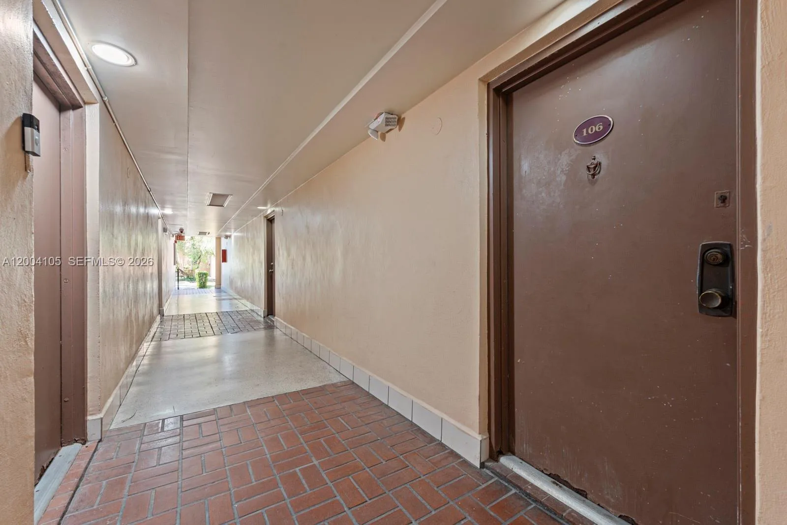 9440 W Flagler St # 106, Miami, FL 33174