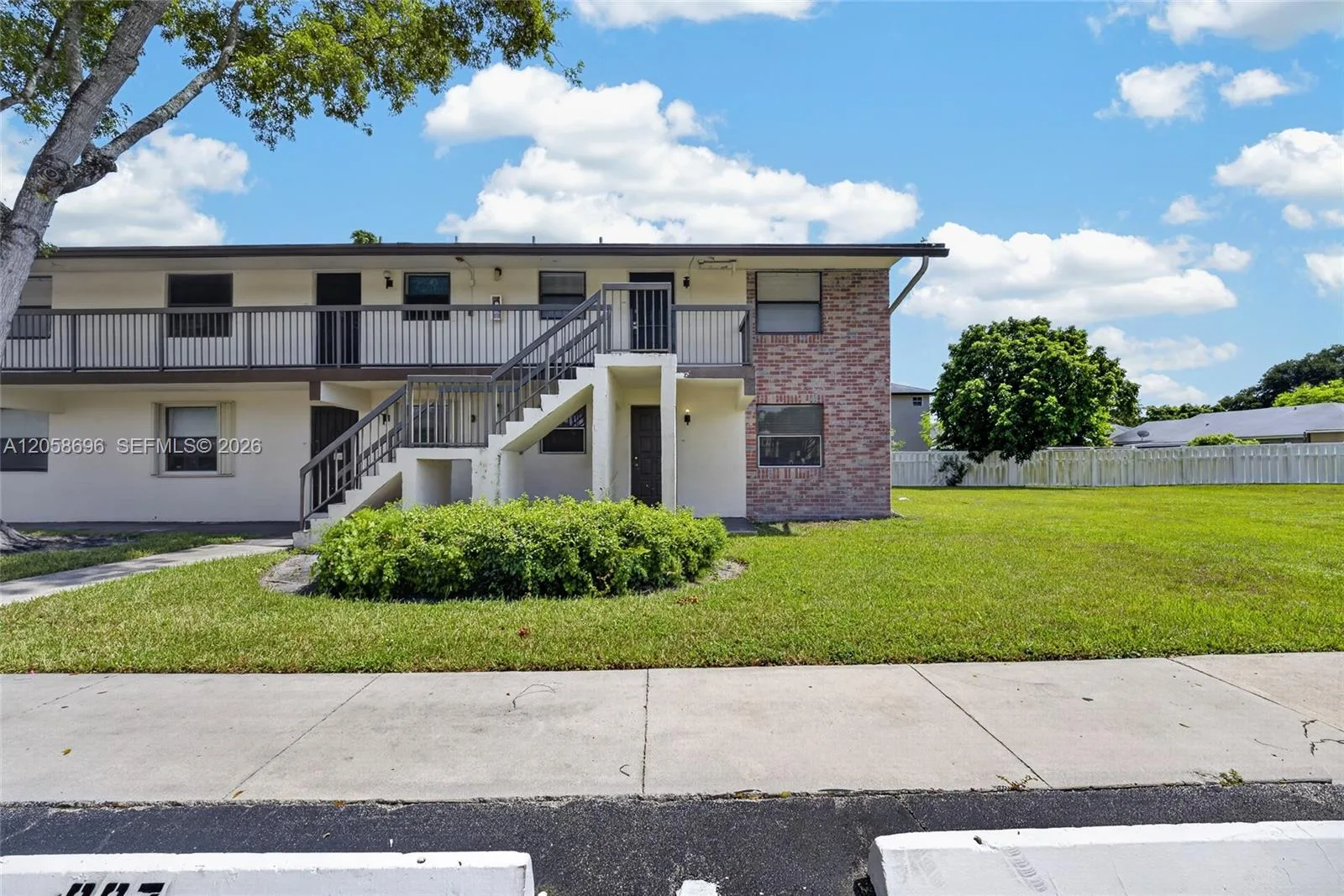 6001 Shakerwood Cir # 108, Tamarac, FL 33319