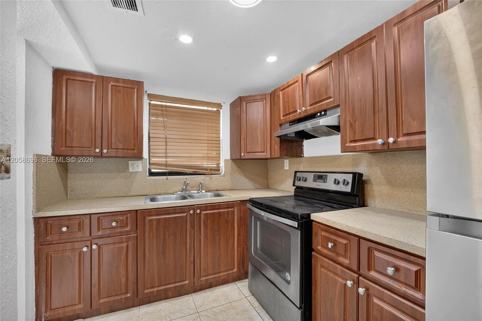 6001 Shakerwood Cir # 108, Tamarac, FL 33319 photo 4