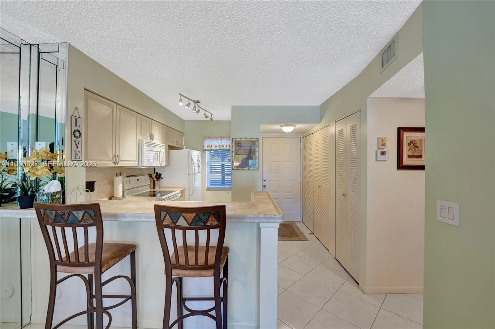 2228 N Cypress Bend Dr # 103, Pompano Beach, FL 33069 photo 6