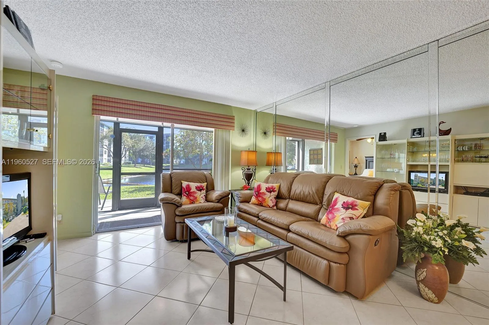 2228 N Cypress Bend Dr # 103, Pompano Beach, FL 33069 photo 8