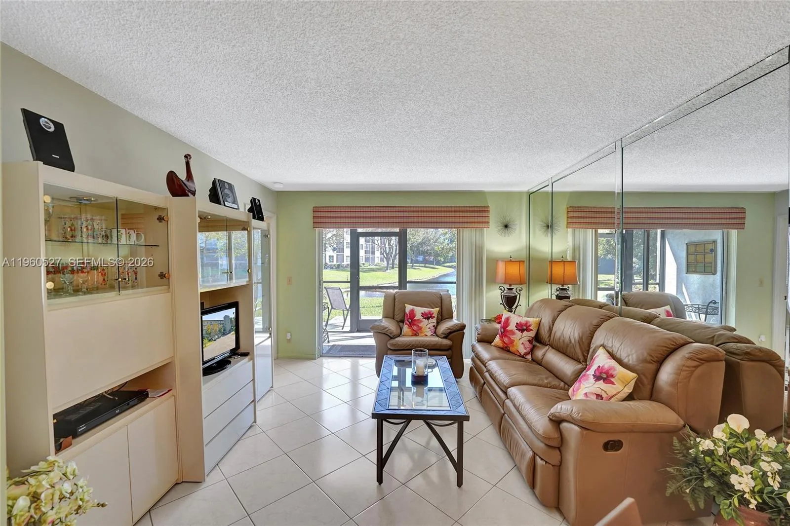 2228 N Cypress Bend Dr # 103, Pompano Beach, FL 33069 photo 9