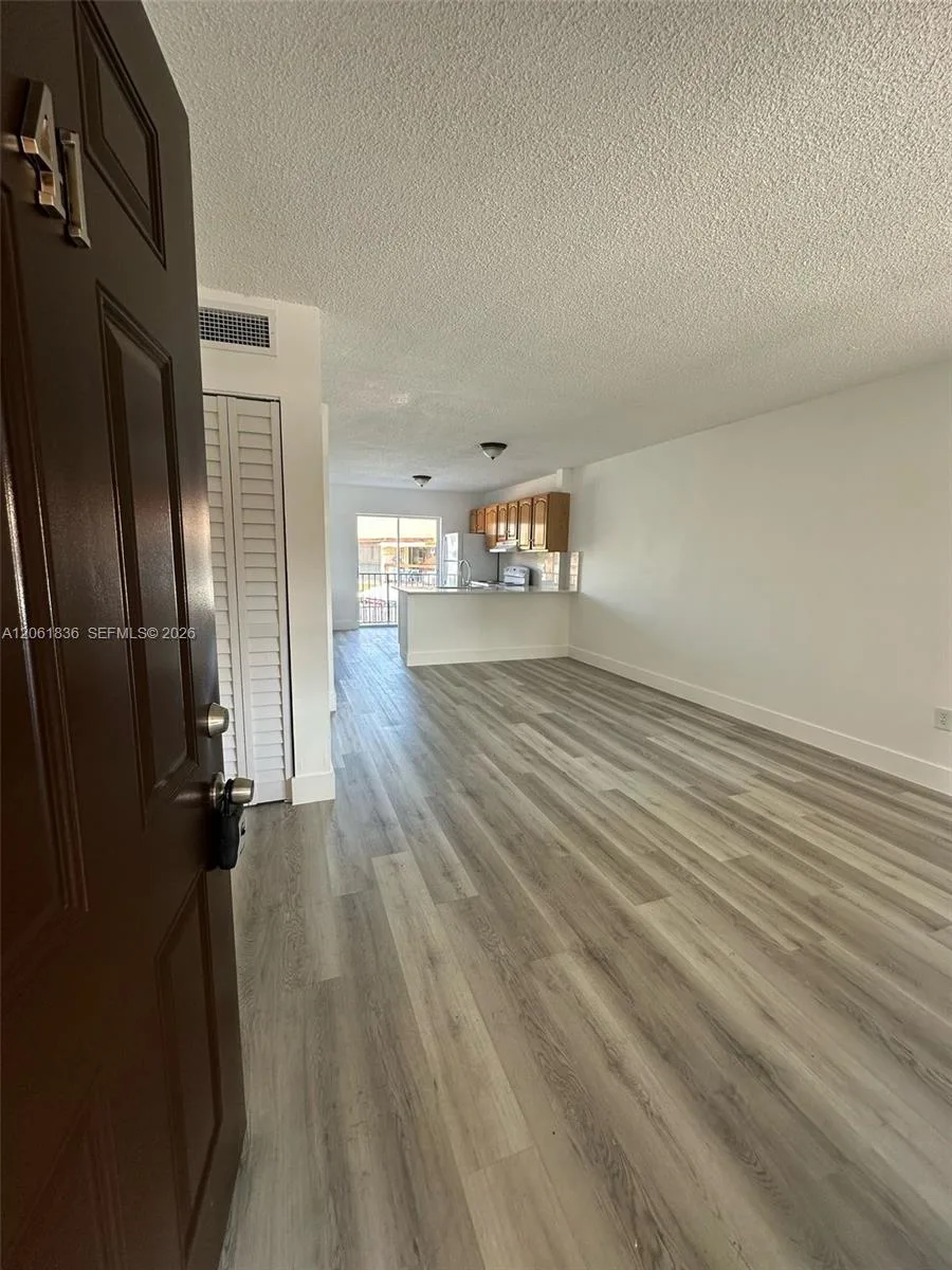 5435 W 24th Ave # 41, Hialeah, FL 33016 photo 2