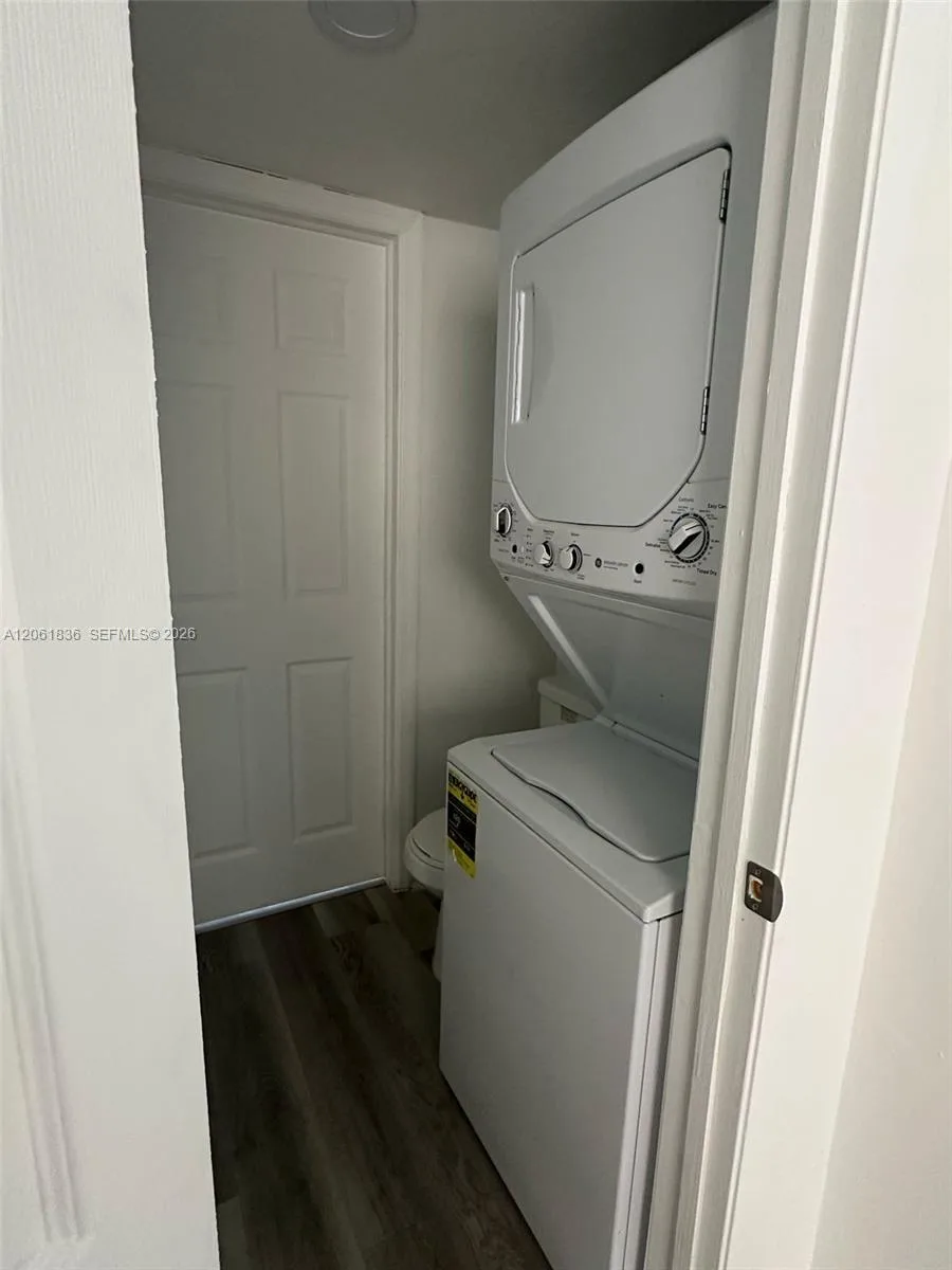 5435 W 24th Ave # 41, Hialeah, FL 33016 photo 3