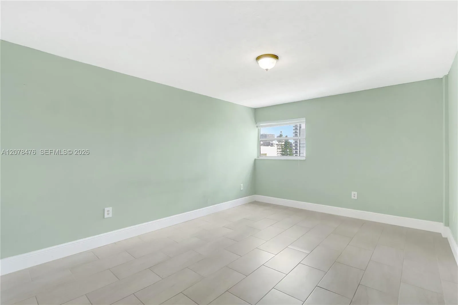 600 NE 25th St # PHD/73, Miami, FL 33137 photo 11