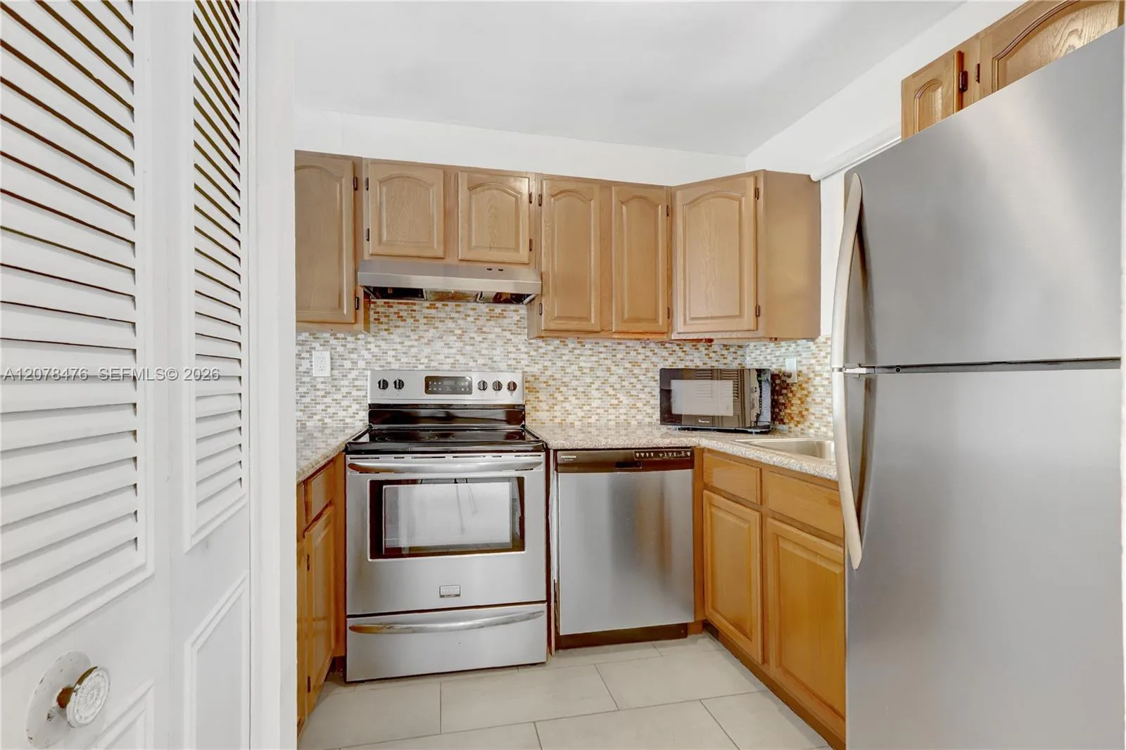 600 NE 25th St # PHD/73, Miami, FL 33137 photo 9