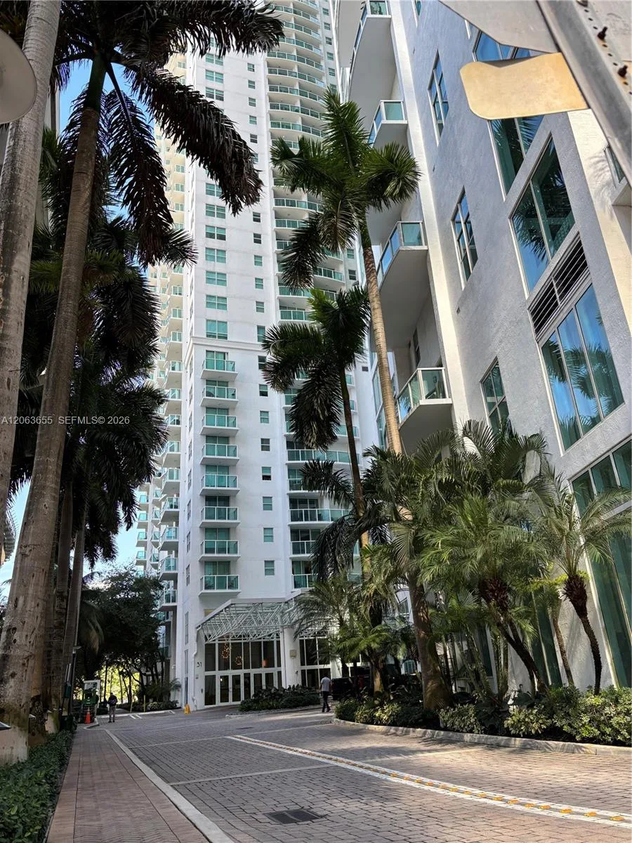 31 SE 5th St # 2103, Miami, FL 33131