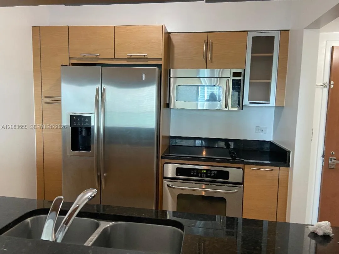 31 SE 5th St # 2103, Miami, FL 33131 photo 4