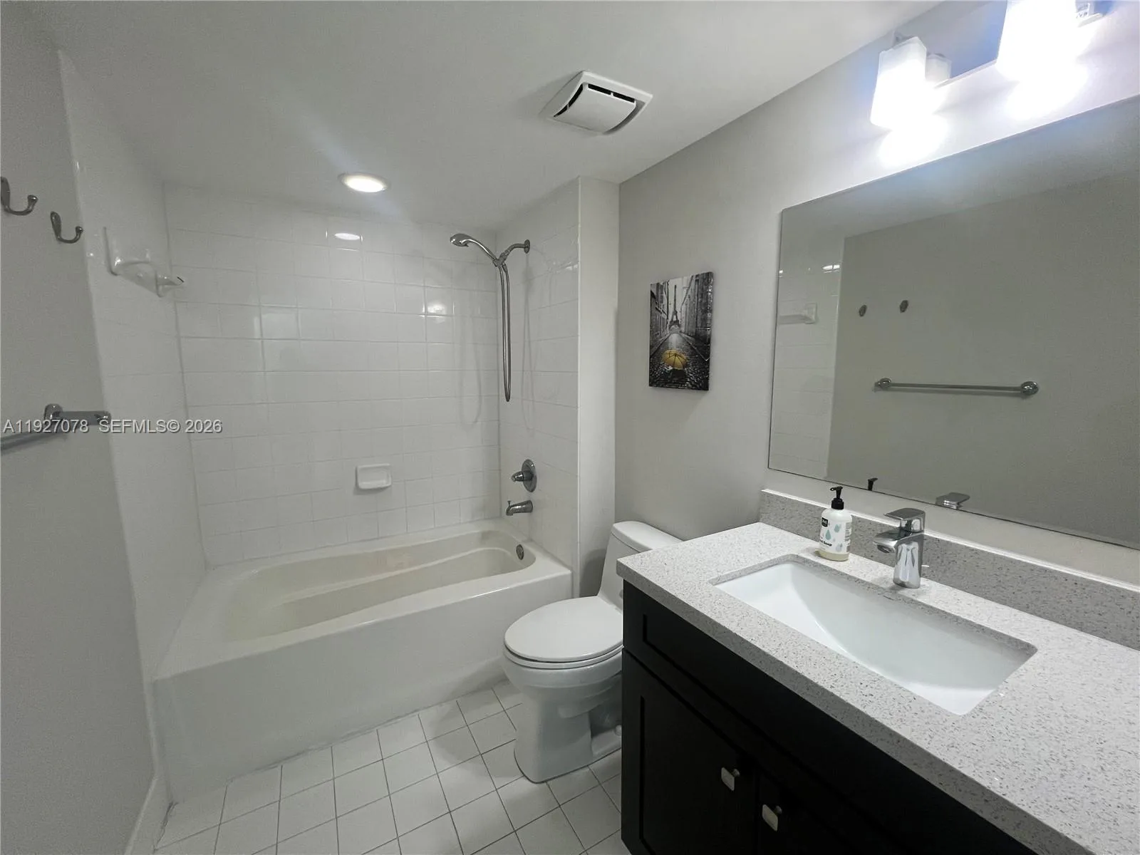 1155 Brickell Bay Dr # 1607, Miami, FL 33131 photo 3
