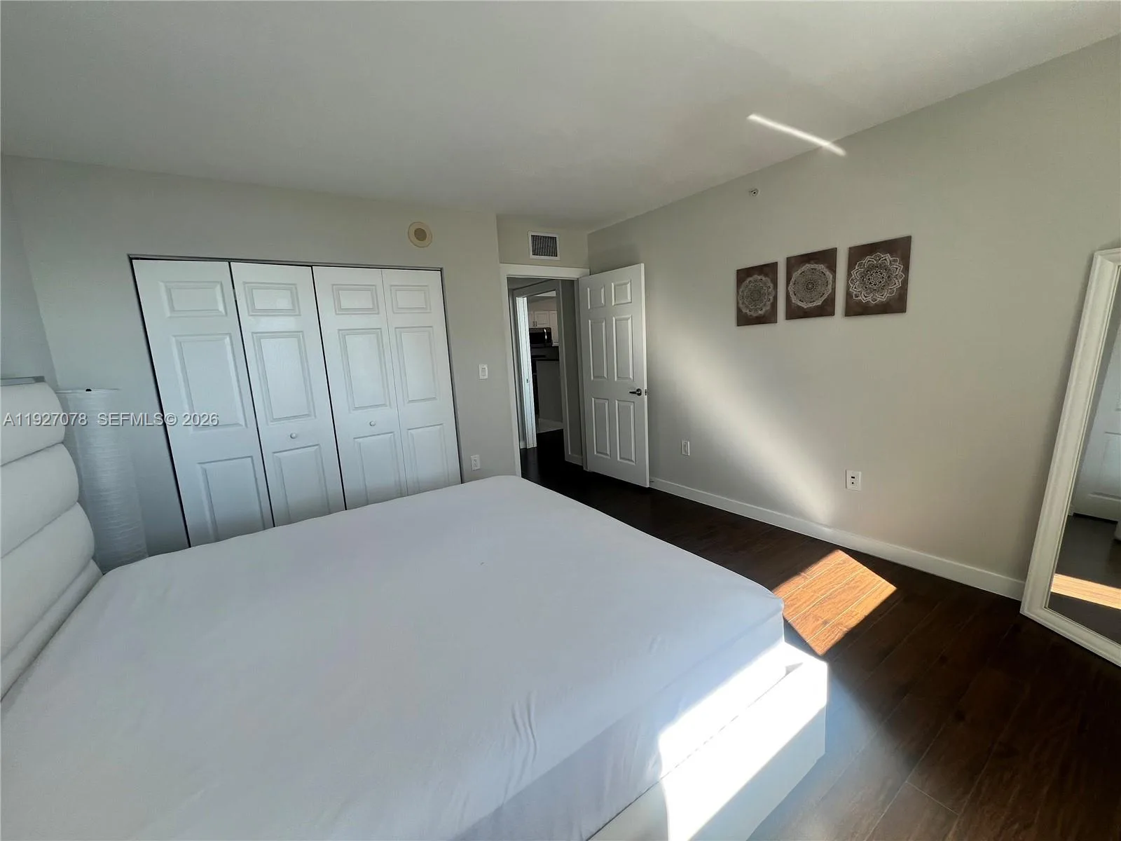 1155 Brickell Bay Dr # 1607, Miami, FL 33131 photo 5