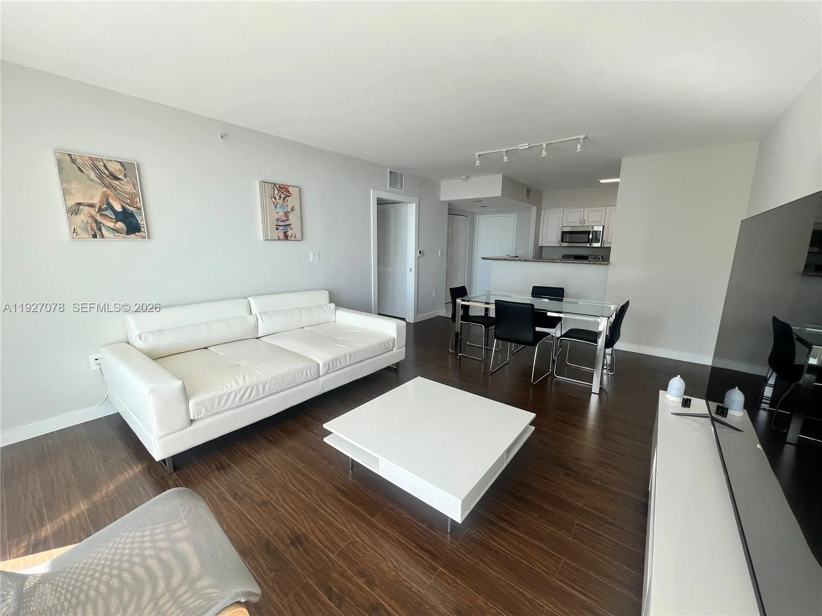 1155 Brickell Bay Dr # 1607, Miami, FL 33131 photo 9