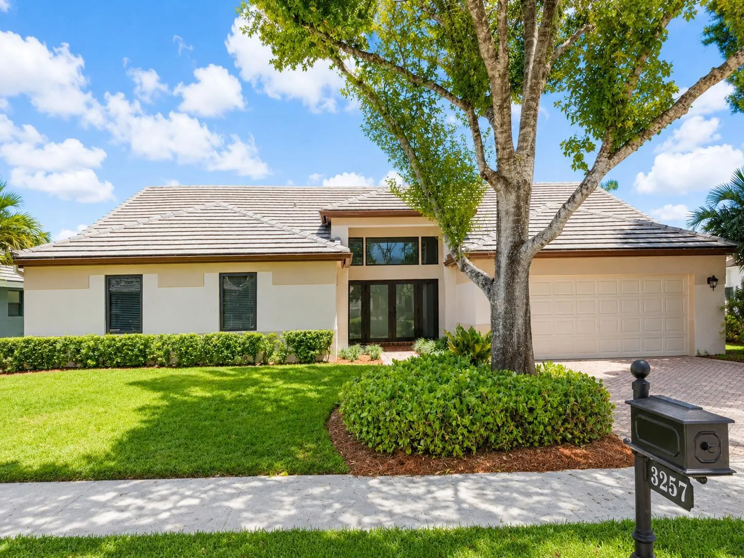 3257 BEECHBERRY Circle, Davie, FL 33328