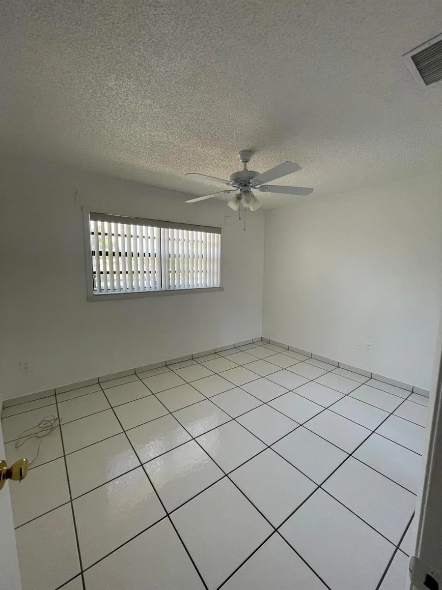 18340 Mediterranean Boulevard # 2806, Hialeah, FL 33015 photo 11