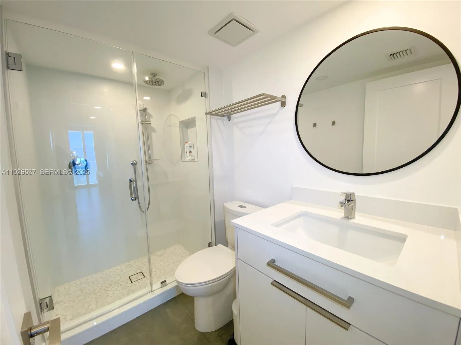 100 Bayview Dr # 1506, Sunny Isles Beach, FL 33160 photo 12