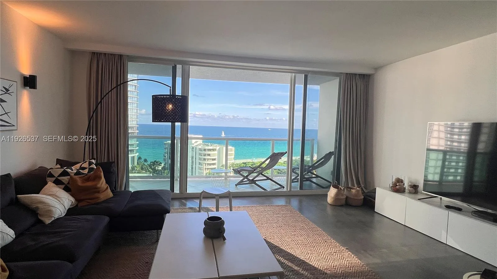 100 Bayview Dr # 1506, Sunny Isles Beach, FL 33160 photo 8