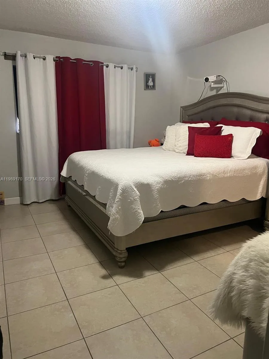 6125 W 20th Ave # 306, Hialeah, FL 33012 photo 3