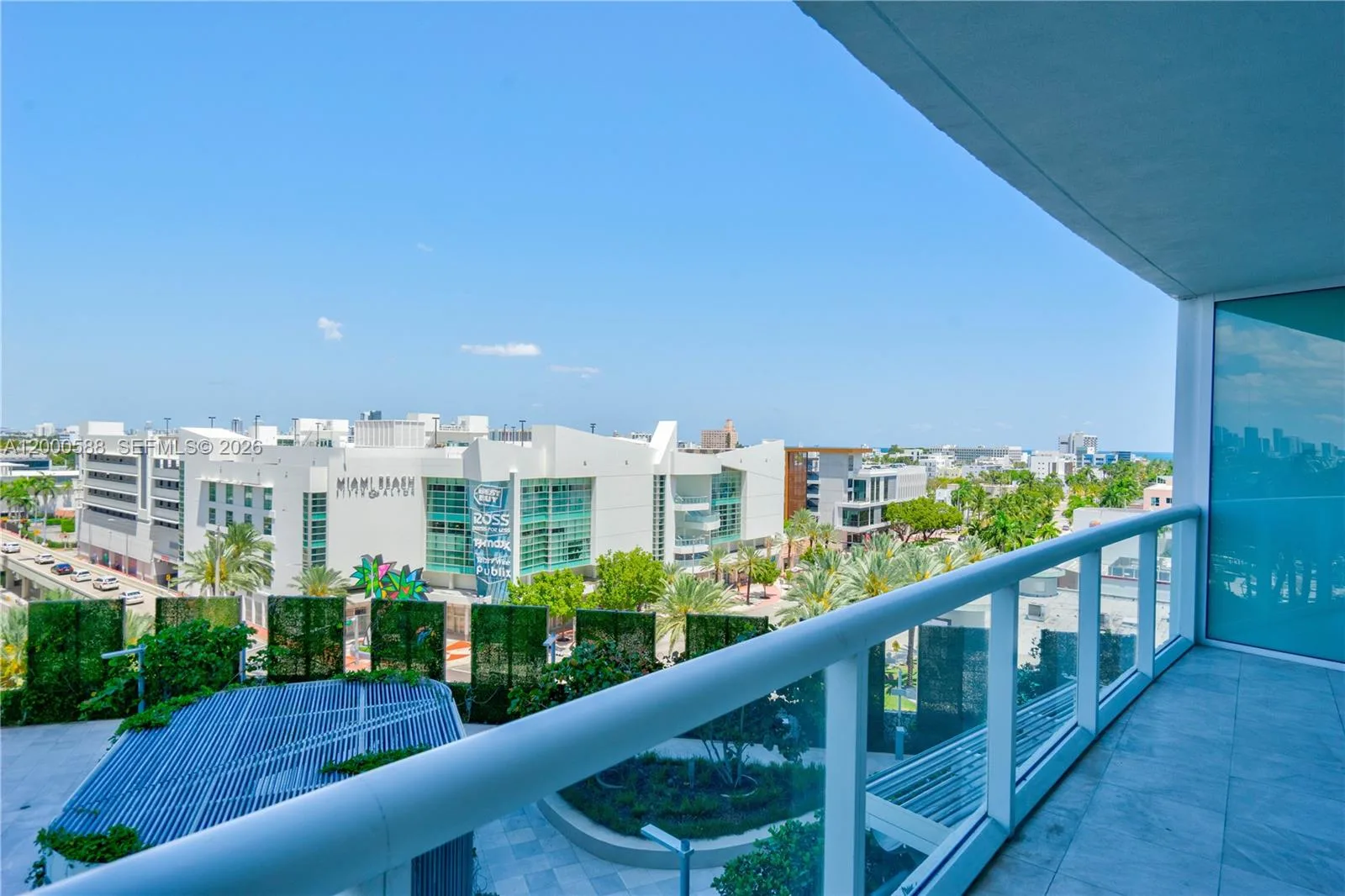 450 Alton Rd # 806, Miami Beach, FL 33139 photo 2