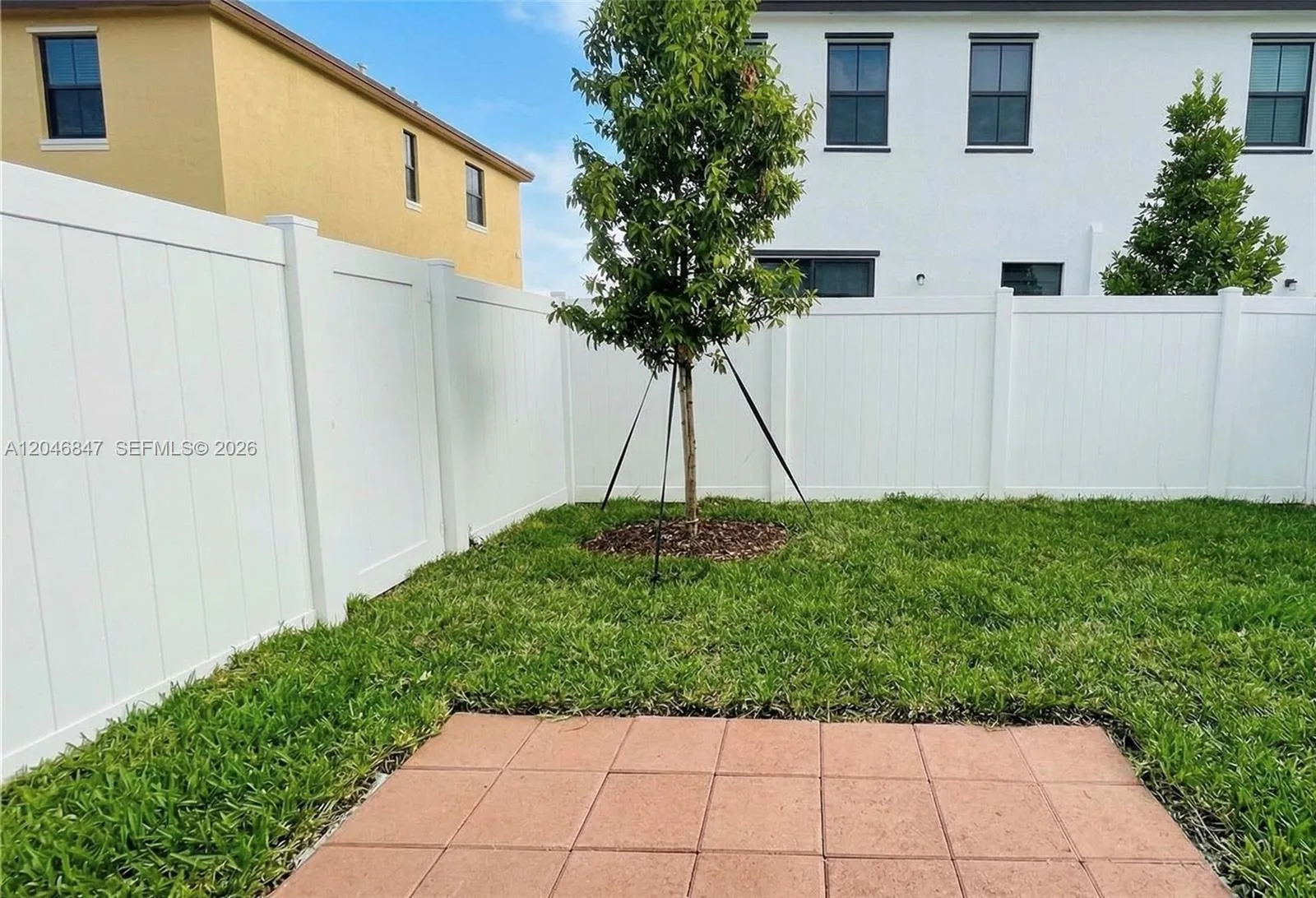 3338 W 112th St, Hialeah, FL 33018 photo 11