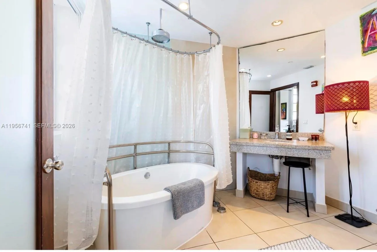 1036 Ocean Dr # B201, Miami Beach, FL 33139 photo 11