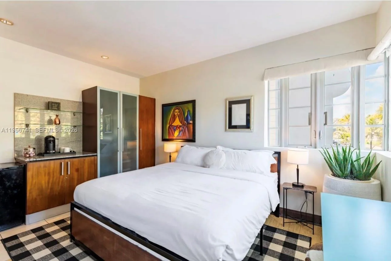 1036 Ocean Dr # B201, Miami Beach, FL 33139 photo 7