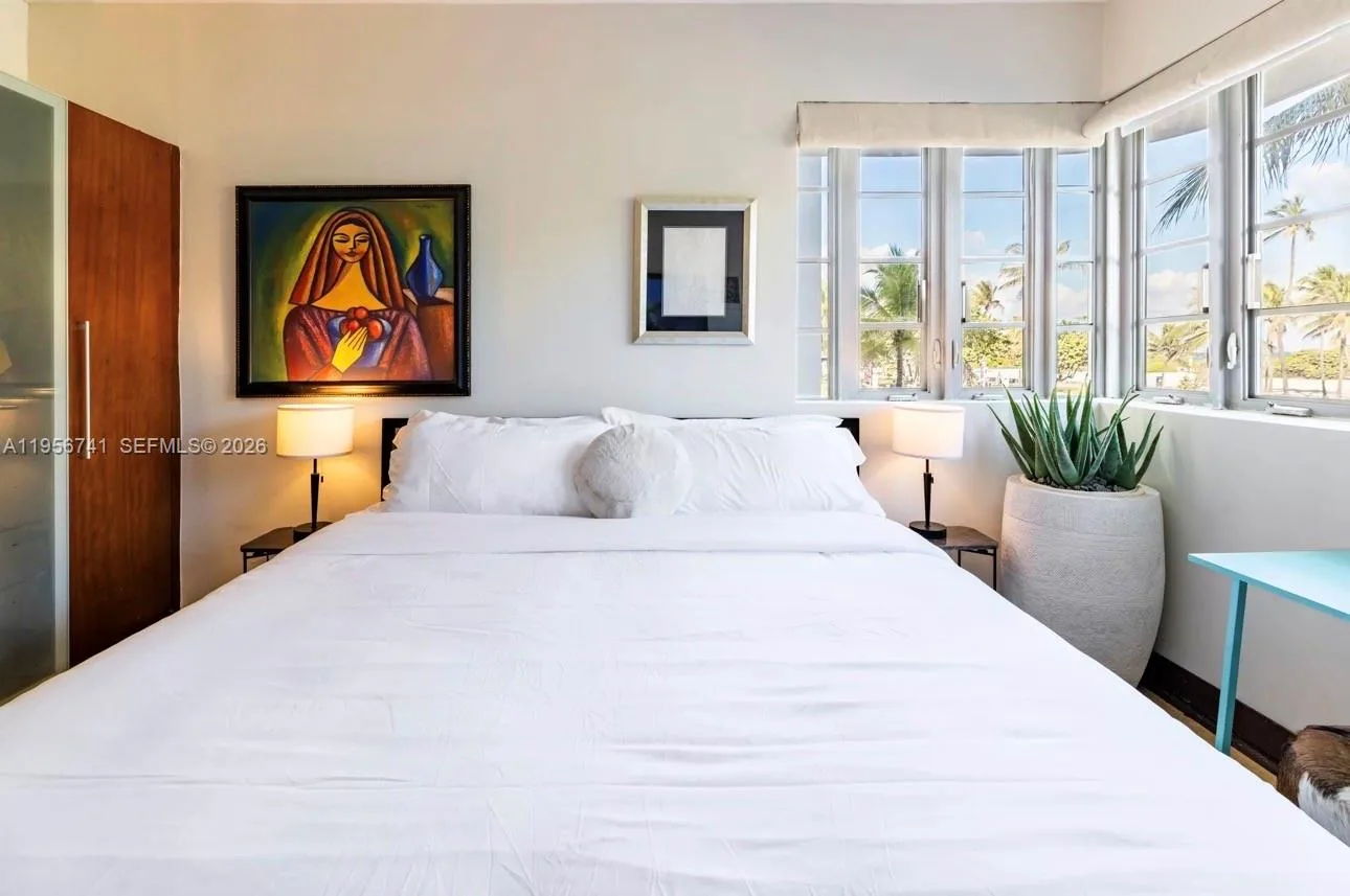 1036 Ocean Dr # B201, Miami Beach, FL 33139 photo 9