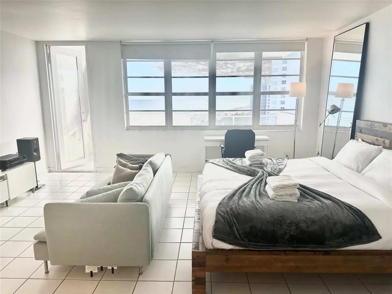 100 Lincoln Road # 1240, Miami Beach, FL 33139 photo 4