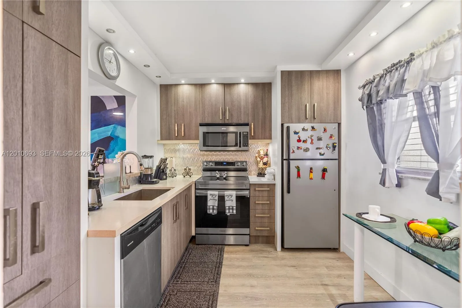 2850 Somerset Dr # 410L, Lauderdale Lakes, FL 33311 photo 3