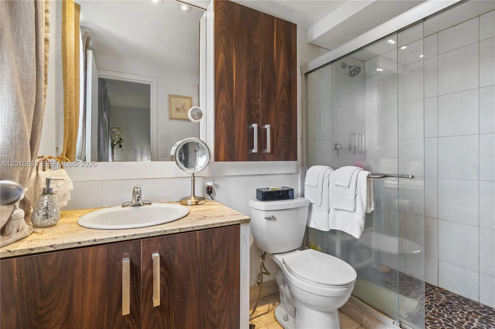 2850 Somerset Dr # 410L, Lauderdale Lakes, FL 33311 photo 4