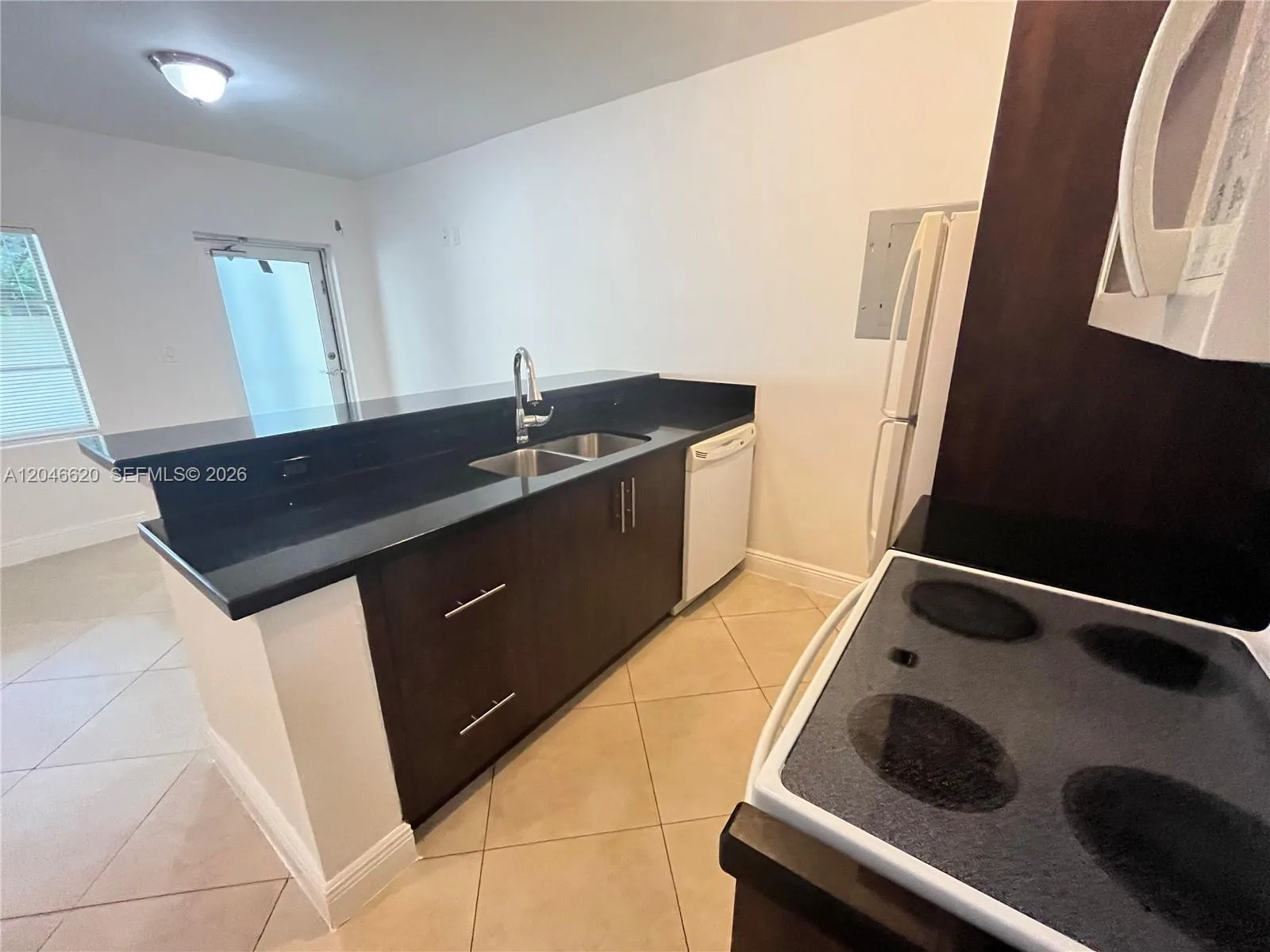 1034 Lenox Ave # 4, Miami Beach, FL 33139 photo 3
