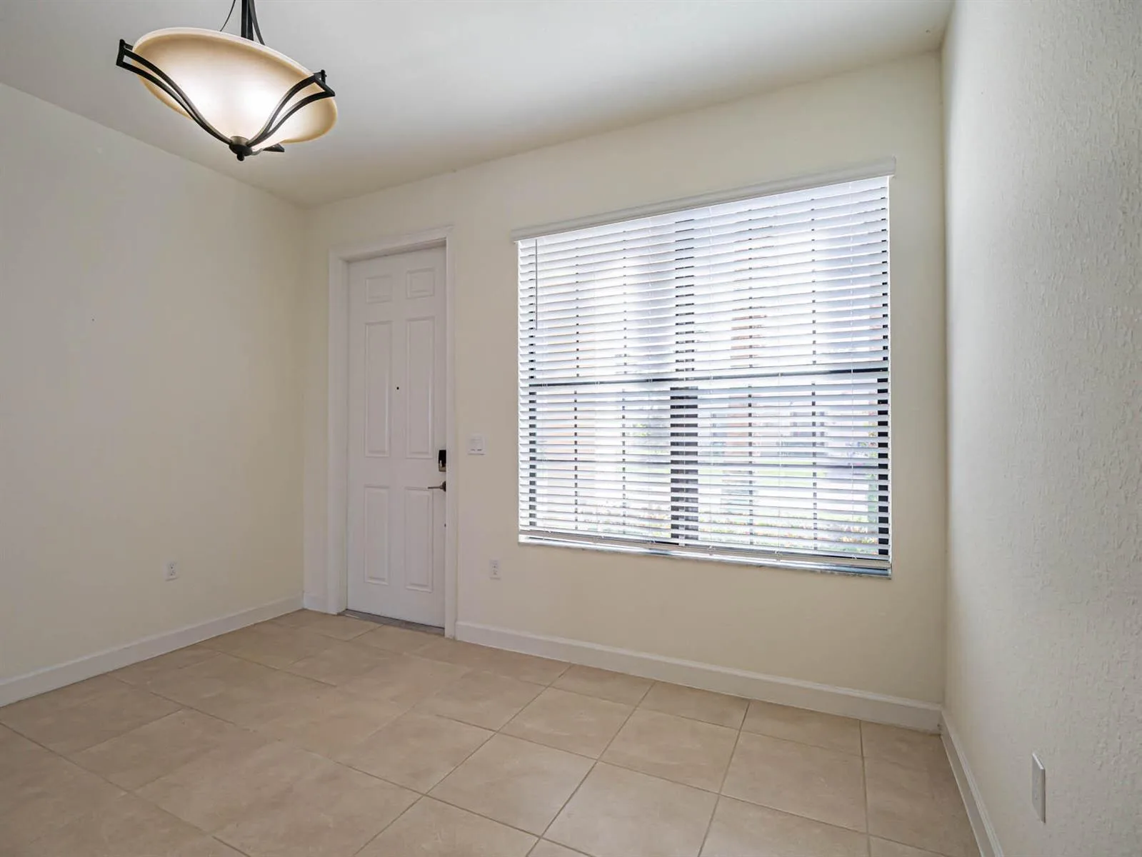 10032 W VILLA Circle, Vero Beach, FL 32966 photo 3