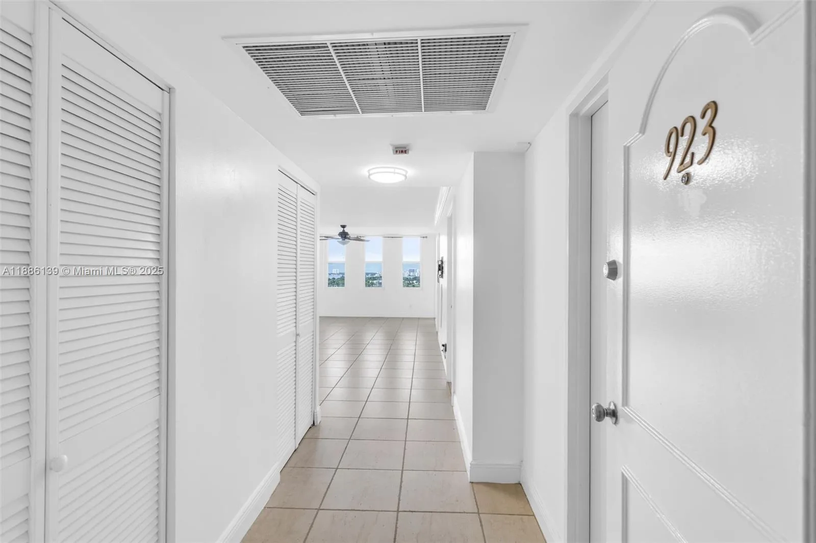 5401 Collins Ave # 923, Miami Beach, FL 33140 photo 3