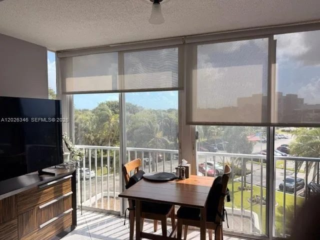 3850 Washington St # 409, Hollywood, FL 33021 photo 3