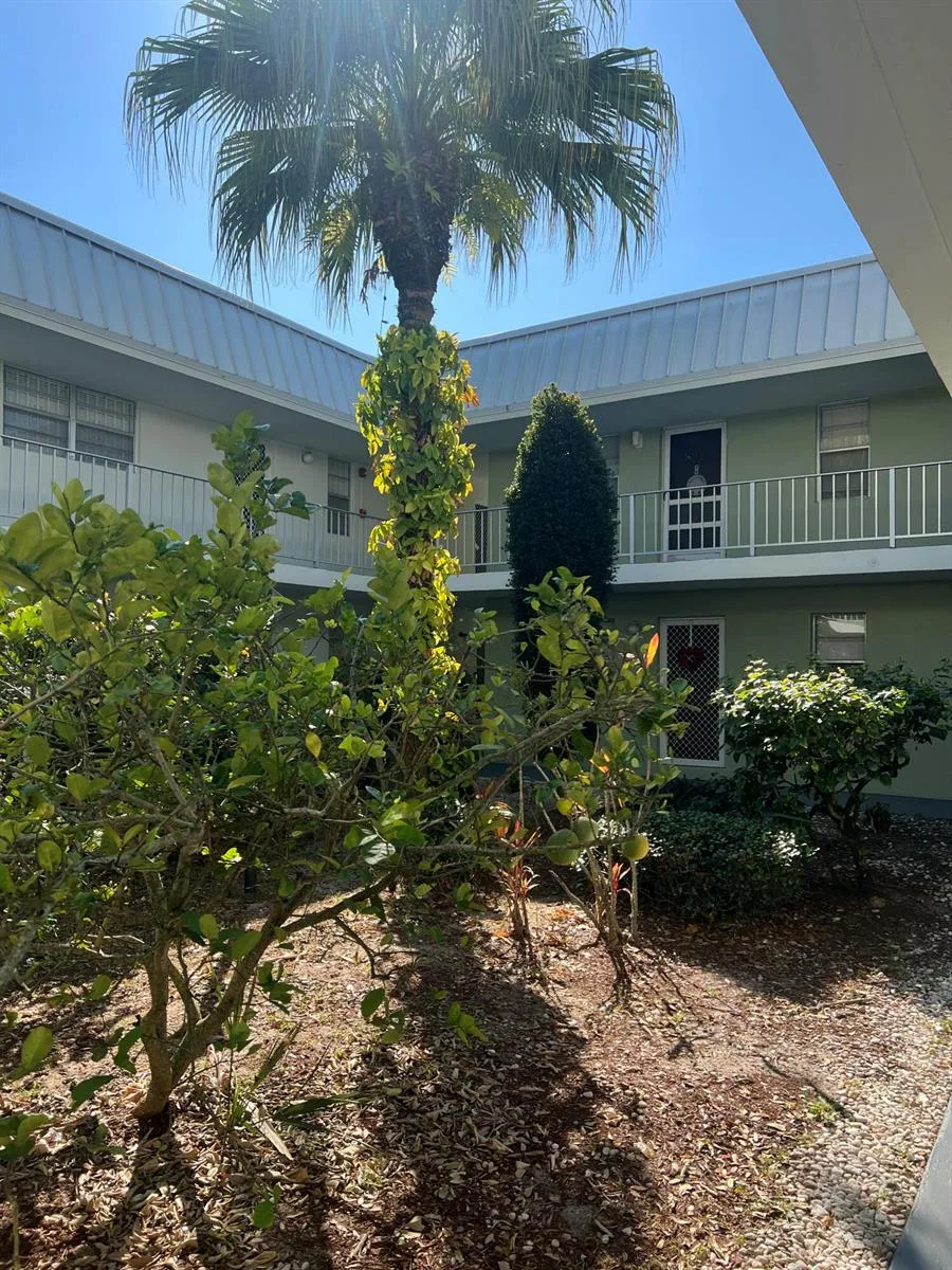 2302 Sunrise # 3-201, Fort Pierce, FL 34949 photo 5