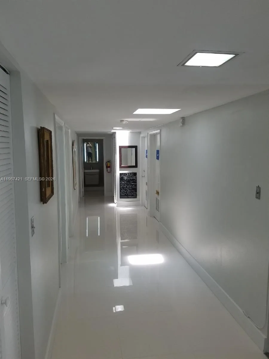 3213 N Ocean Blvd # 5 window, Fort Lauderdale, FL 33308 photo 8