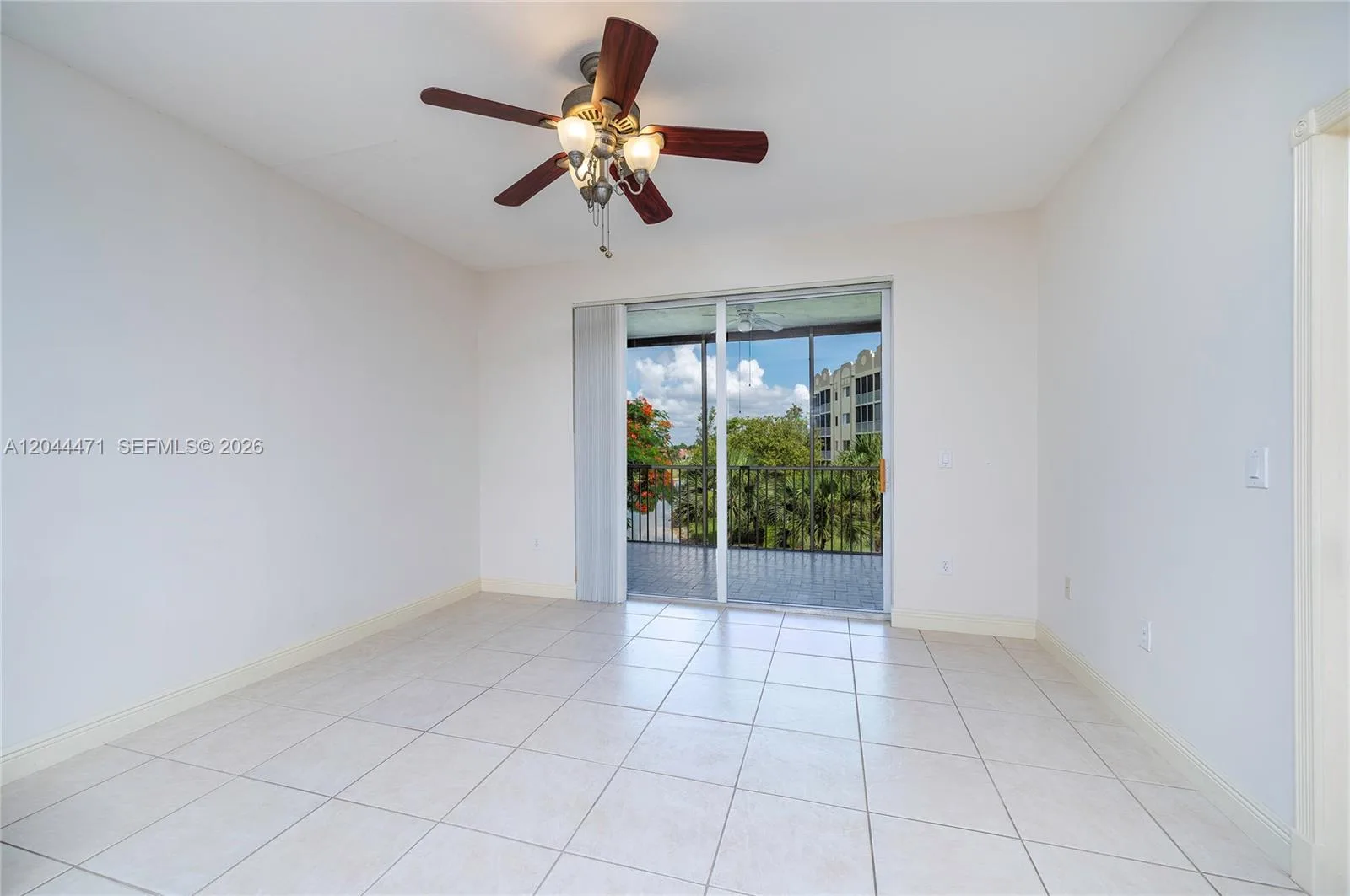 10750 NW 66th St # 312, Doral, FL 33178 photo 5
