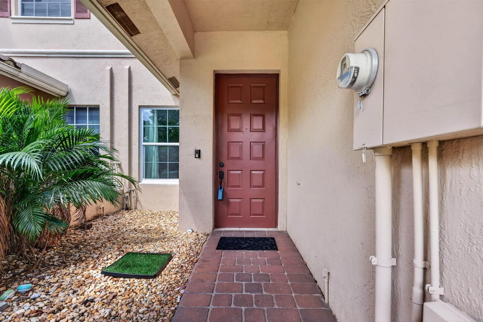 3355 Lakeside Drive, Davie, FL 33328 photo 4