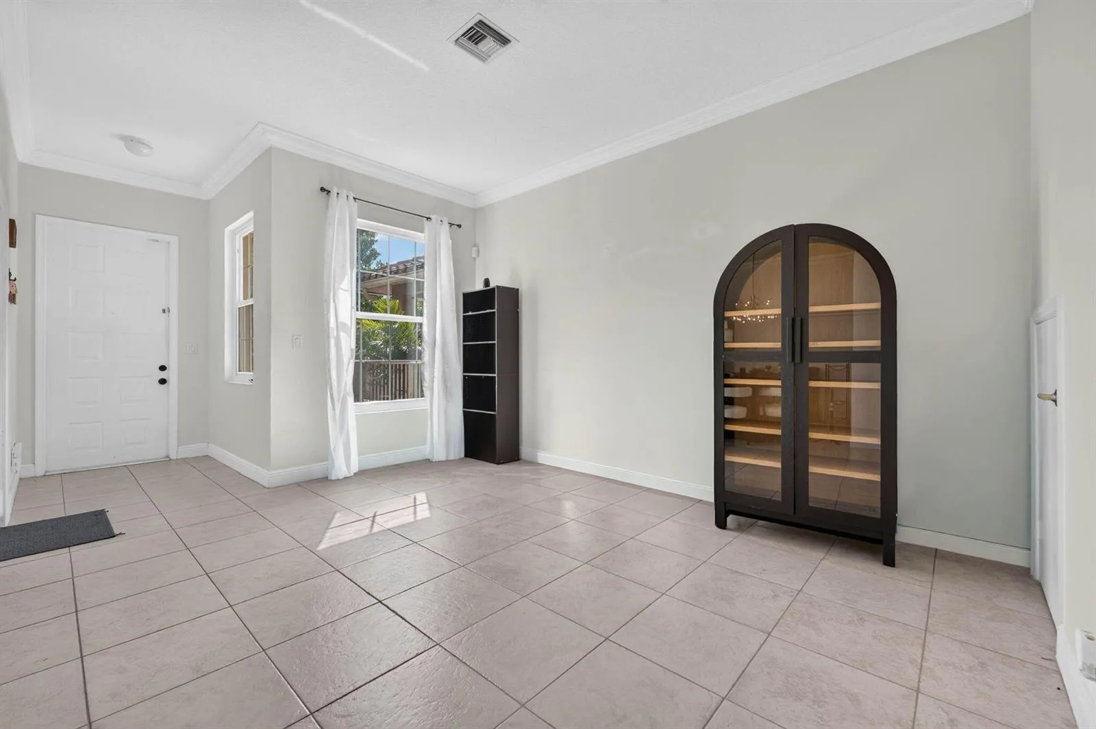 3355 Lakeside Drive, Davie, FL 33328 photo 9