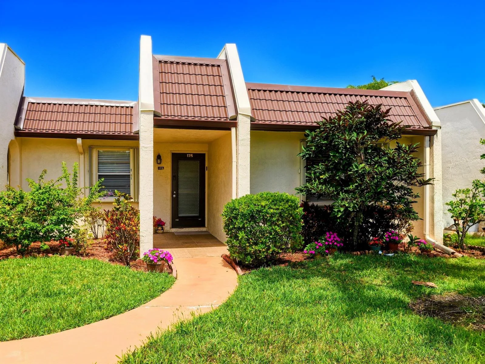 175 Lake Susan Lane, West Palm Beach, FL 33411 photo 4