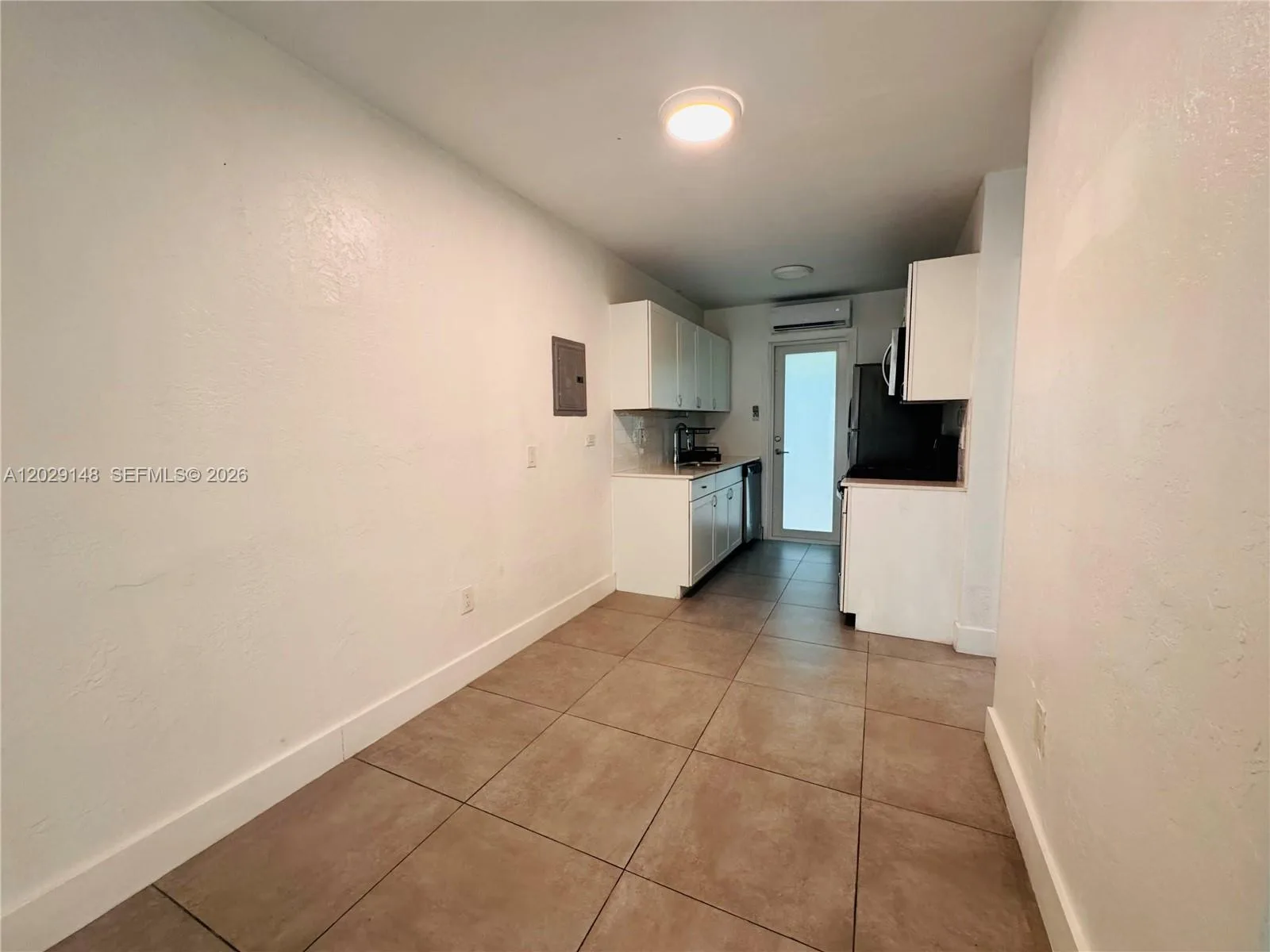 75 Washington Ave # 10, Miami Beach, FL 33139 photo 2