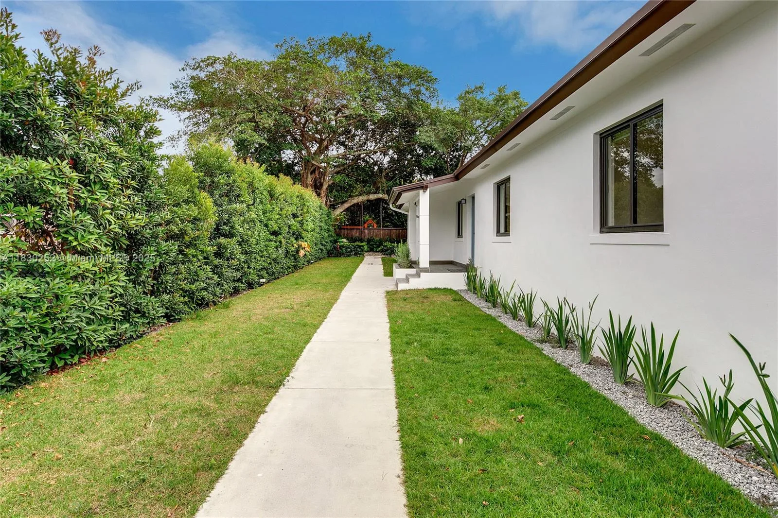 36 NW 52nd St, Miami, FL 33127 photo 3