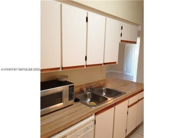 18330 NW 68th Ave # A, Hialeah, FL 33015 photo 7