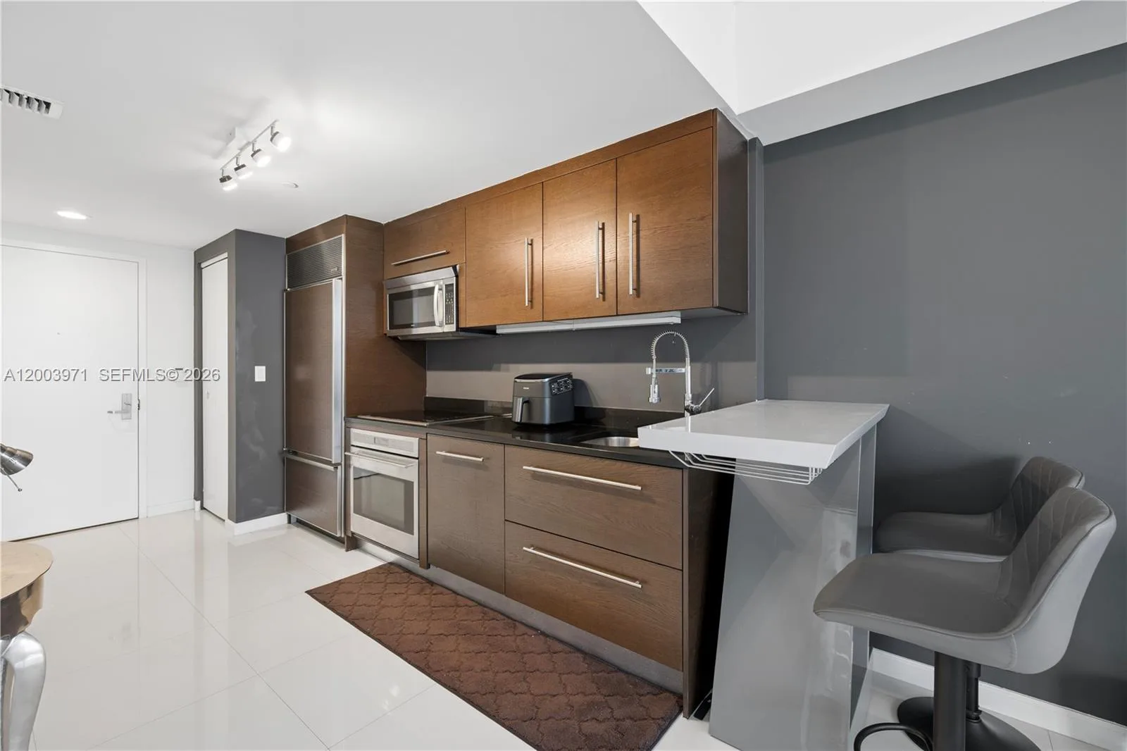 465 Brickell Ave # 3804, Miami, FL 33131 photo 10