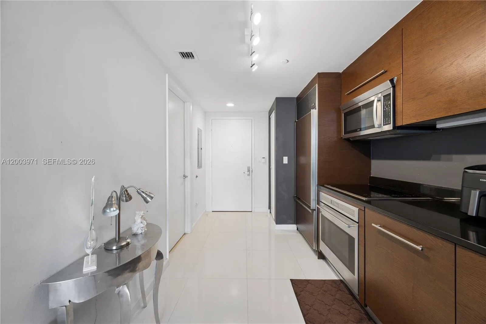 465 Brickell Ave # 3804, Miami, FL 33131 photo 9