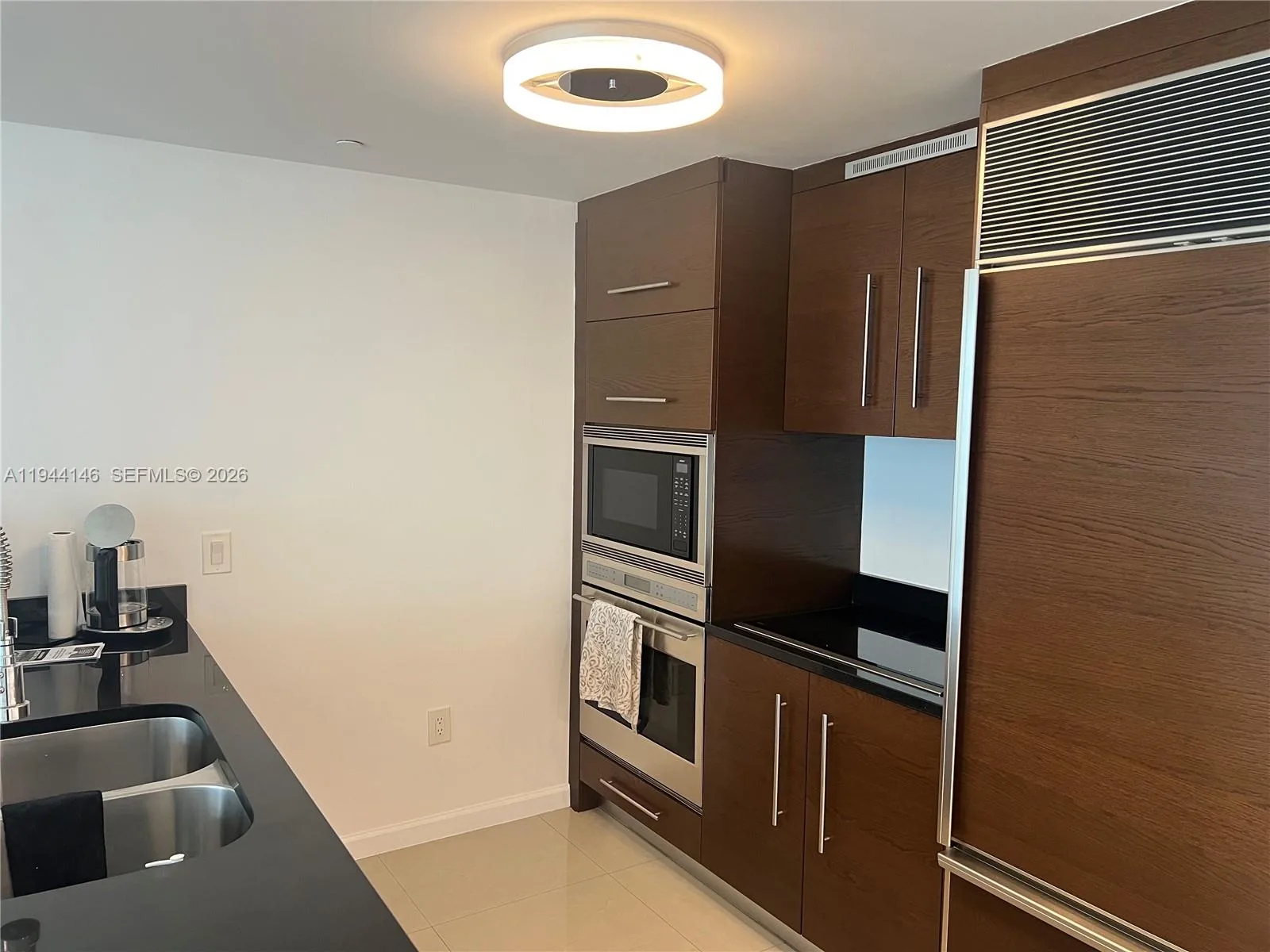 475 Brickell Ave # 3514, Miami, FL 33131 photo 5