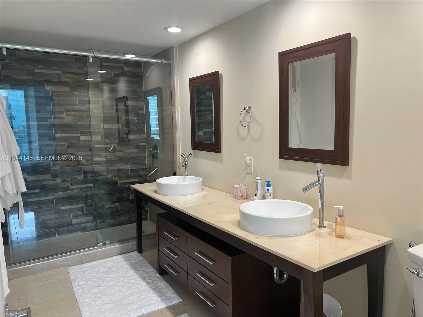 475 Brickell Ave # 3514, Miami, FL 33131 photo 8